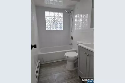 214 Morris Street, Fairview, NJ 07022 - Photo 8