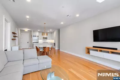 3 Somerset Lane 504 #504, Edgewater, NJ 07020 - Photo 12