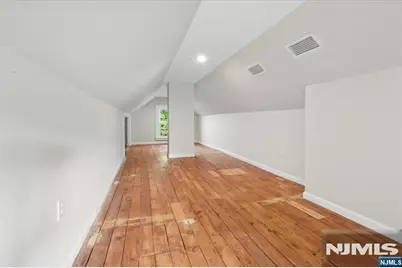 27 Valley Road 2 #2, Montclair, NJ 07042 - Photo 16