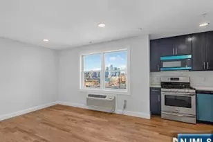 315 7th Street 703, Union City, NJ 07087 - Photo 4