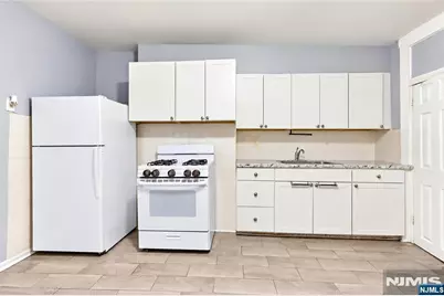 72 1/2 Summer Avenue, Newark, NJ 07104 - Photo 12