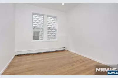 7 Farnham Avenue, Garfield, NJ 07026 - Photo 12