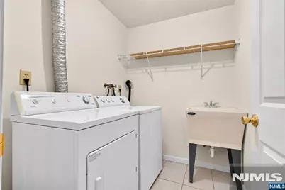 347 4th Street A #A, Palisades Park, NJ 07650 - Photo 28