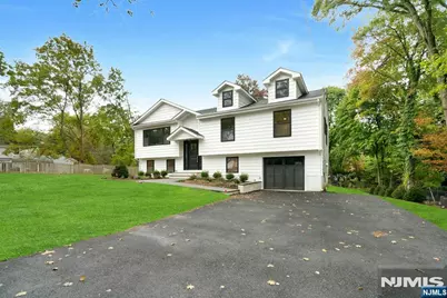 19 Midland Avenue, Hillsdale, NJ 07642 - Photo 2
