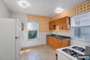 108 Arlington Ave, East Orange, NJ 07018 - Photo 6