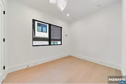 392 Undercliff Avenue, Edgewater, NJ 07020 - Photo 30