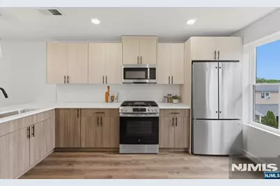 91 Union Street 7B #7B, Lodi, NJ 07644 - Photo 4