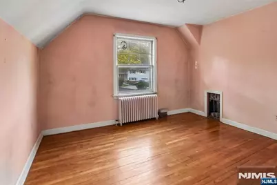 914 Washington Avenue, Ho Ho Kus, NJ 07423 - Photo 14