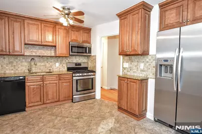44 Ekings Avenue, Hawthorne, NJ 07506 - Photo 10