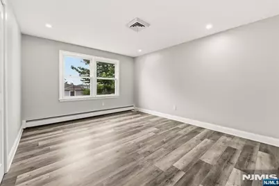 282 Farnham Avenue, Lodi, NJ 07644 - Photo 6