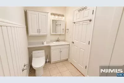 24 Parker Avenue, Hawthorne, NJ 07506 - Photo 18