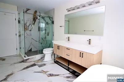 9-02 3rd Street, Fair Lawn, NJ 07410 - Photo 20