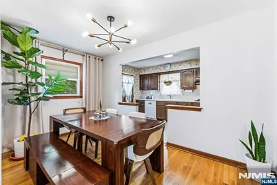 454 Lasalle Avenue, Hasbrouck Heights, NJ 07604 - Photo 4