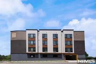 401 Central Blvd 2C, Palisades Park, NJ 07650 - Photo 1