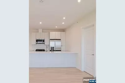 401 Central Boulevard Ph4B #PH4B, Palisades Park, NJ 07650 - Photo 8