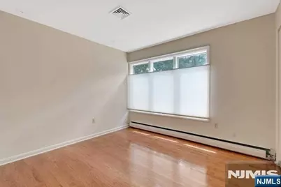 32 Clinton Lane, Wayne, NJ 07470 - Photo 14