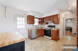 6803 Park Ave, Guttenberg, NJ 07093 - Photo 8