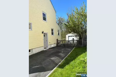 613 Martense Avenue, Teaneck Township, NJ 07666 - Photo 24