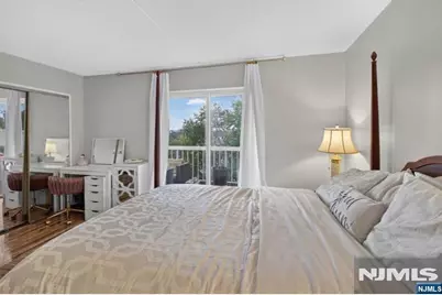 38 Moonachie Road 315 #315, Hackensack, NJ 07601 - Photo 16