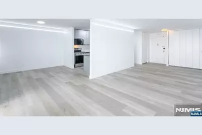 1600 Parker Avenue 20A #20A, Fort Lee, NJ 07024 - Photo 10
