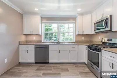 14 Bliss Avenue S #S, Tenafly, NJ 07670 - Photo 2