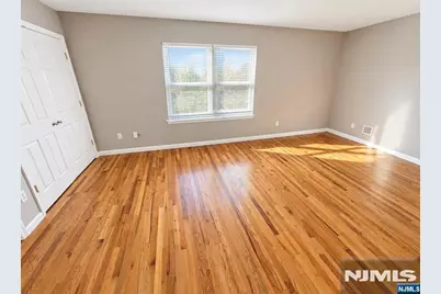 80 Cutler Street, Newark, NJ 07104 - Photo 8