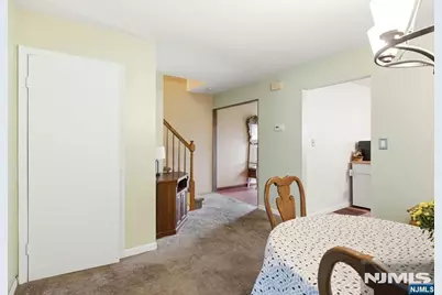 31 Astor Court, Sayreville, NJ 08872 - Photo 6