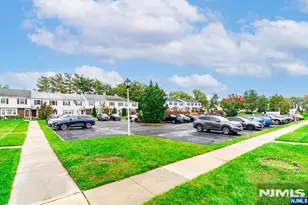 31 Astor Ct, Sayreville, NJ 08872 - Photo 24