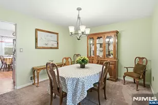 31 Astor Ct, Sayreville, NJ 08872 - Photo 4