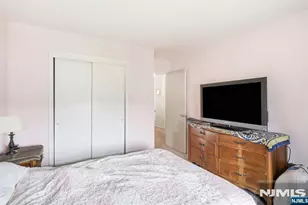 31 Astor Ct, Sayreville, NJ 08872 - Photo 16