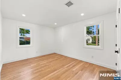 11-17 Harrison Drive, Fair Lawn, NJ 07410 - Photo 16