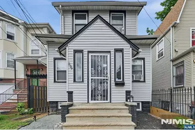 239 19th Street, Newark, NJ 07103 - Photo 1