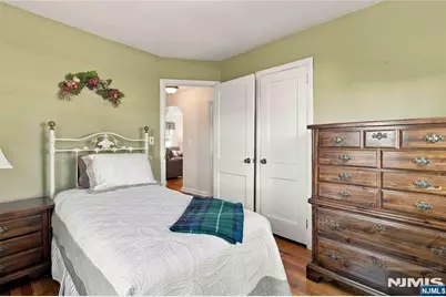 164 Arlington Boulevard, North Arlington, NJ 07031 - Photo 10