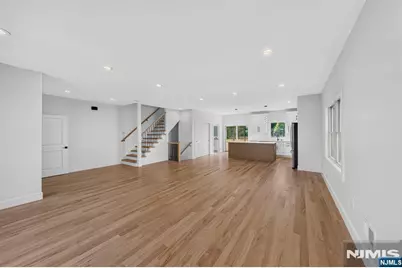 85-87 Echo Place A #A, Elmwood Park, NJ 07407 - Photo 6