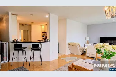 320 The, Edgewater, NJ 07020 - Photo 4