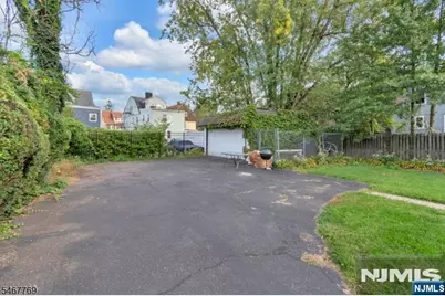 46 Oakland Terrace, Newark, NJ 07106 - Photo 6