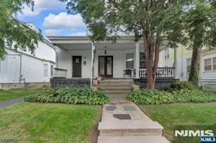 46 Oakland Terrace, Newark, NJ 07106 - Photo 2