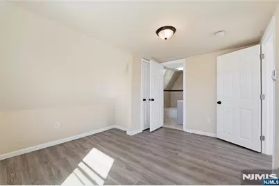 279 Ridgewood Avenue 3 #3, Newark, NJ 07112 - Photo 8