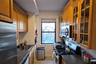 363-377 Mount Prospect 1B, Newark, NJ 07104 - Photo 10