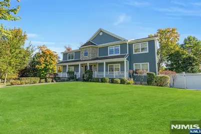 18 Heritage Lane, Mahwah, NJ 07430 - Photo 2