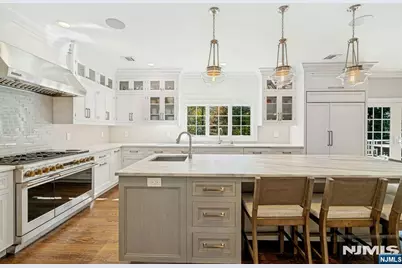 18 Heritage Lane, Mahwah, NJ 07430 - Photo 10