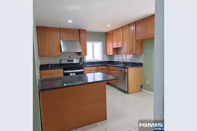 249 Paulison Avenue 1st Floor #1ST Floor, Passaic, NJ 07055 - Photo 10