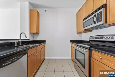 26 Ave At Port Imperial 425 #425, West New York, NJ 07093 - Photo 16
