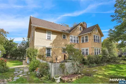 540 Mountain Avenue, Montclair, NJ 07043 - Photo 20