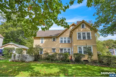 540 Mountain Avenue, Montclair, NJ 07043 - Photo 2