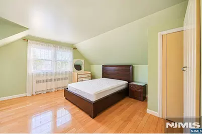172 Behnke Avenue, Paramus, NJ 07652 - Photo 20