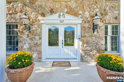 707 Calusa Trail, Franklin Lakes, NJ 07417 - Photo 4