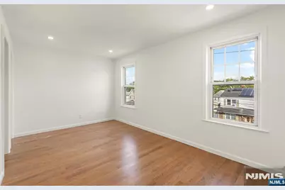 345 Forest Street, Kearny, NJ 07032 - Photo 18