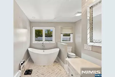 2 Wortendyke Avenue, Emerson, NJ 07630 - Photo 20