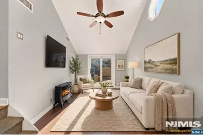 66 Avenue F, Lodi, NJ 07644 - Photo 4